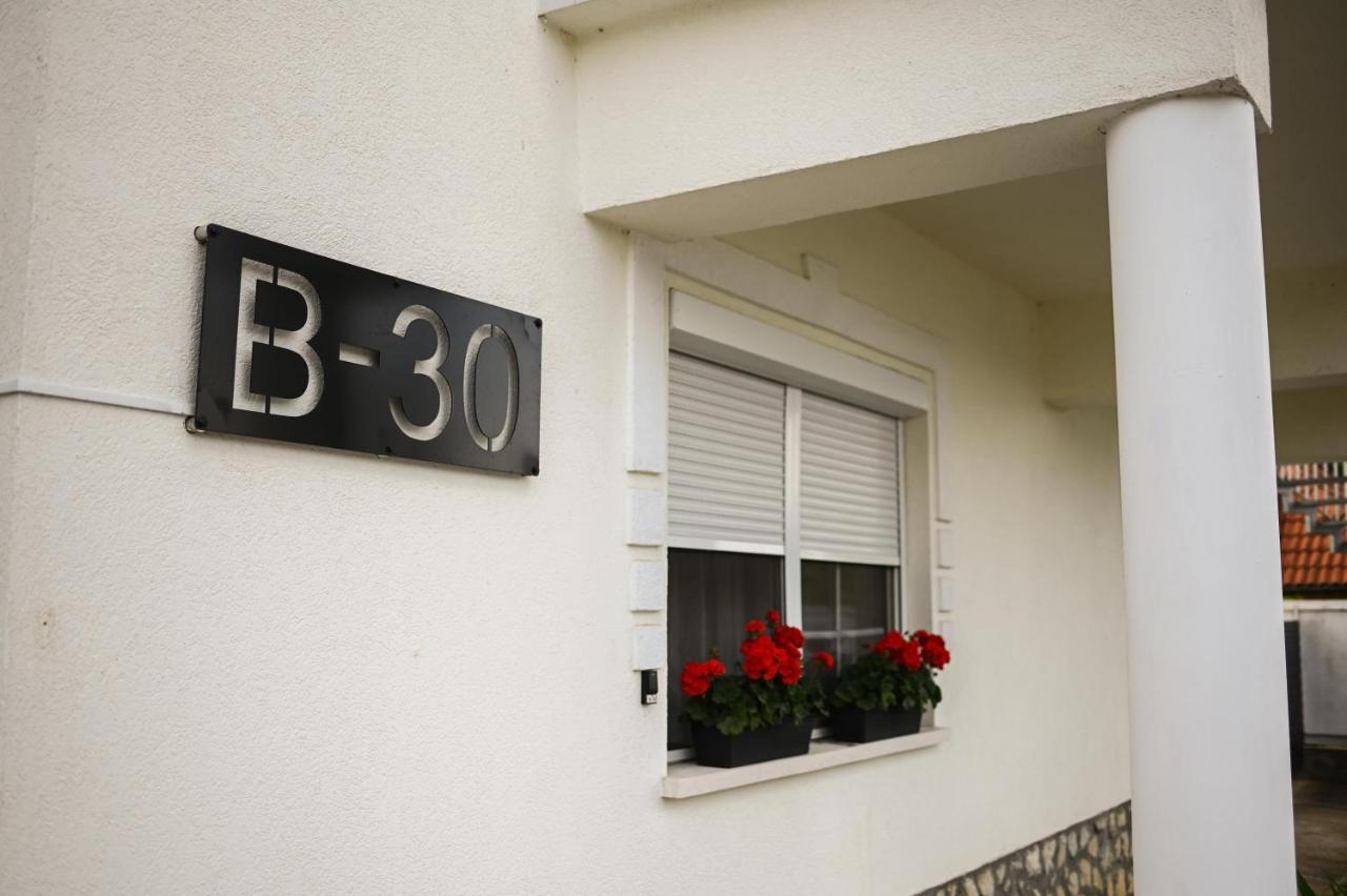 B-30 Vendeghaz Apartment Токай Екстериор снимка